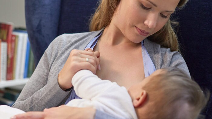 Answers to your 10 breastfeeding questions