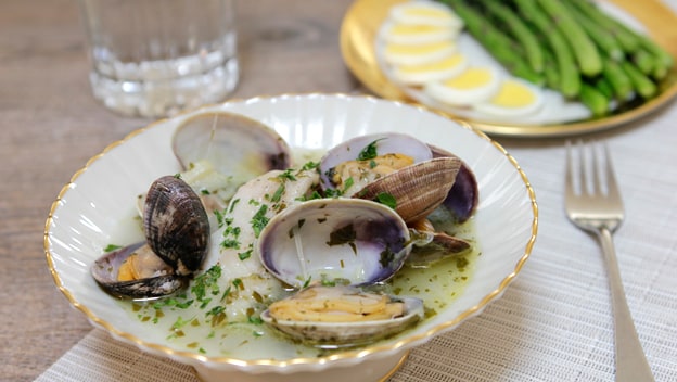 Spanish Cod Fillets With Clams | Philips