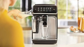 See, how the Philips 3200 with LatteGo works